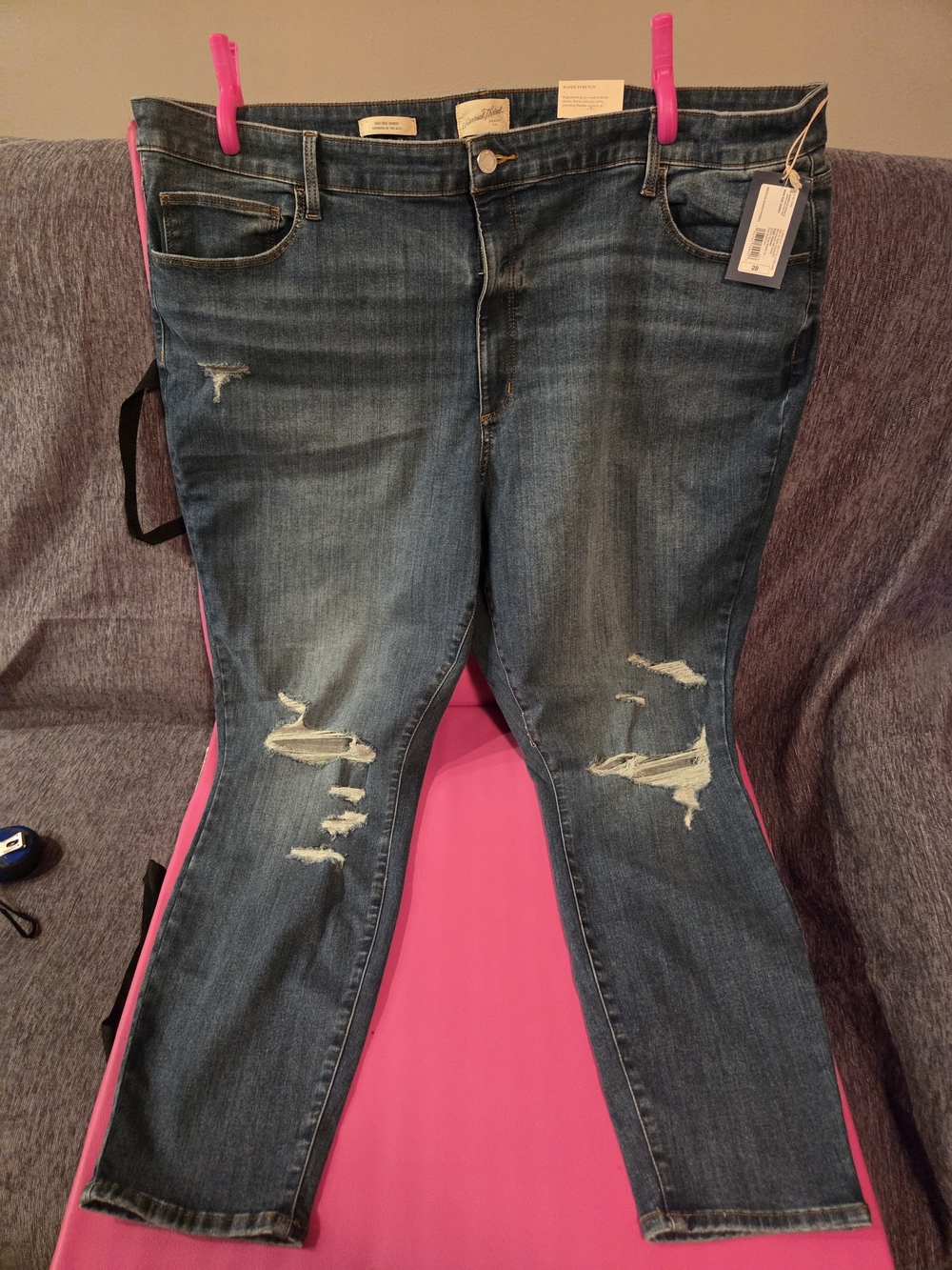 Universal Thread Medium Blue Distressed Skinny Jeans